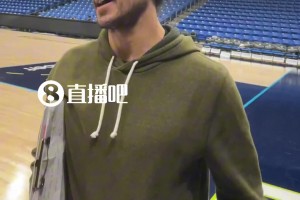 飞翼主帅谈李月汝：很聪明的全能型内线 是球队未来的年轻资产